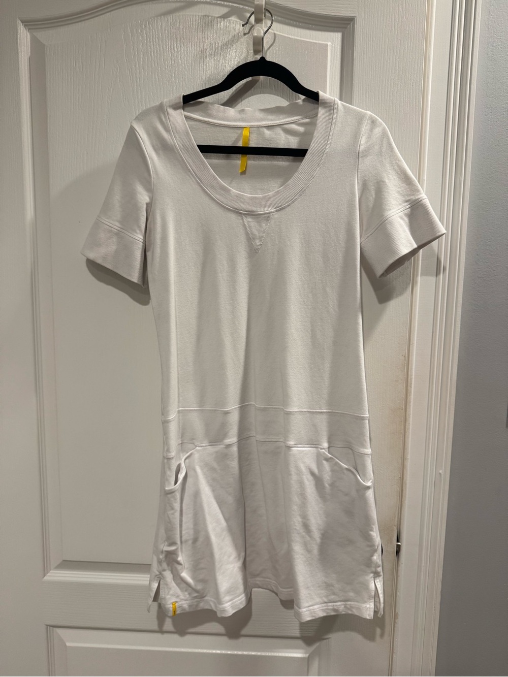 Lole White Short-Sleeve Dress with Scoop Neck Medium